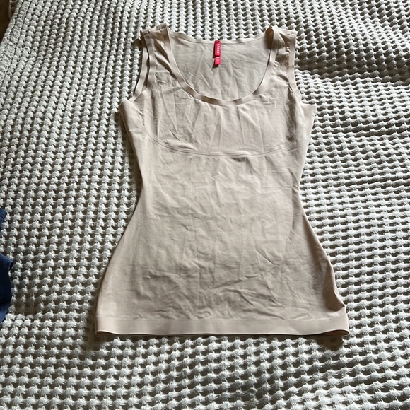 Spanx shapeware - Picture 1 of 3